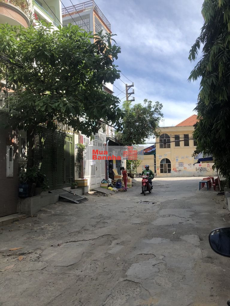 Nhà C4 xây được cao tầng, DT 5x19m, CN 95m2, HXH 1 sẹc Nguyễn Xí