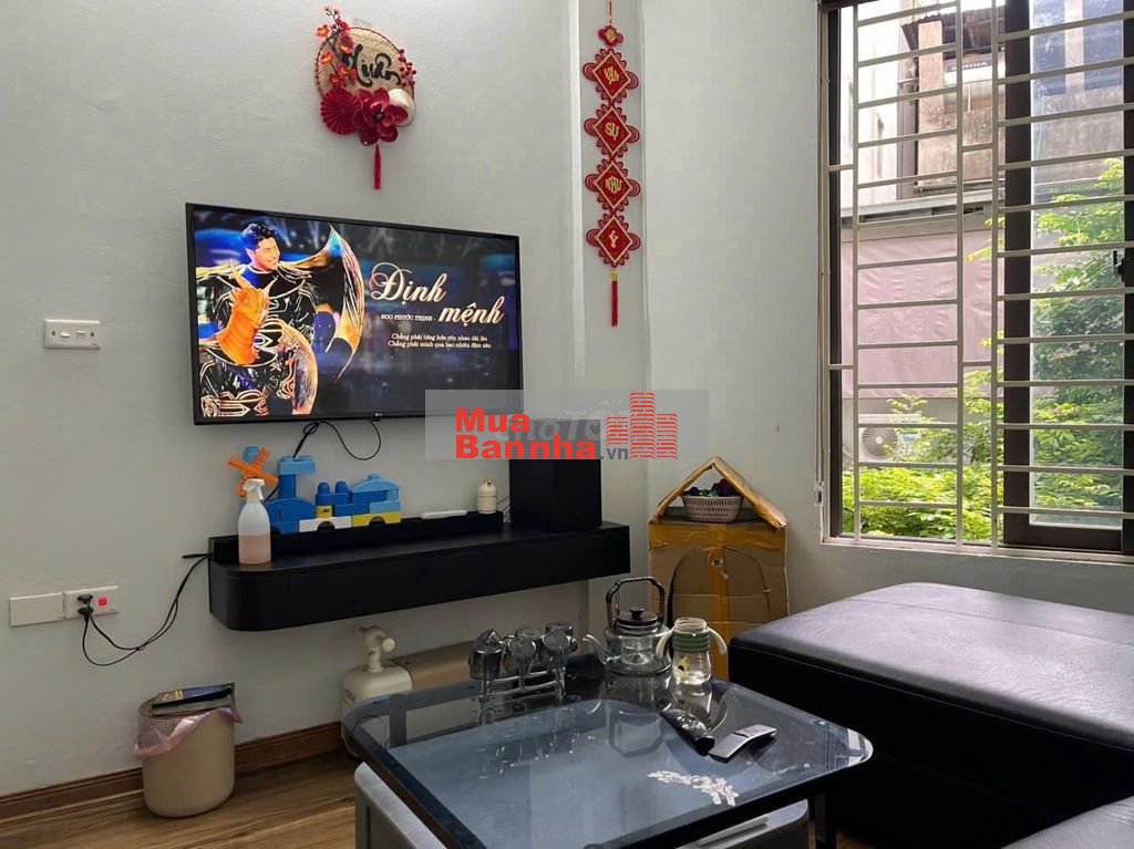 Khương Trung - Nhà đẹp dân xây 3 bước ra phố, gần oto tránh, sổ nở hậu