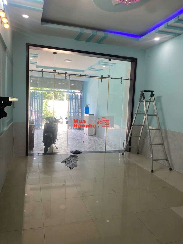 - Diện tích: 4x19m2. Sổ Hồng vuông vức đẹp .
Nhà 1 trệt 2 lầu