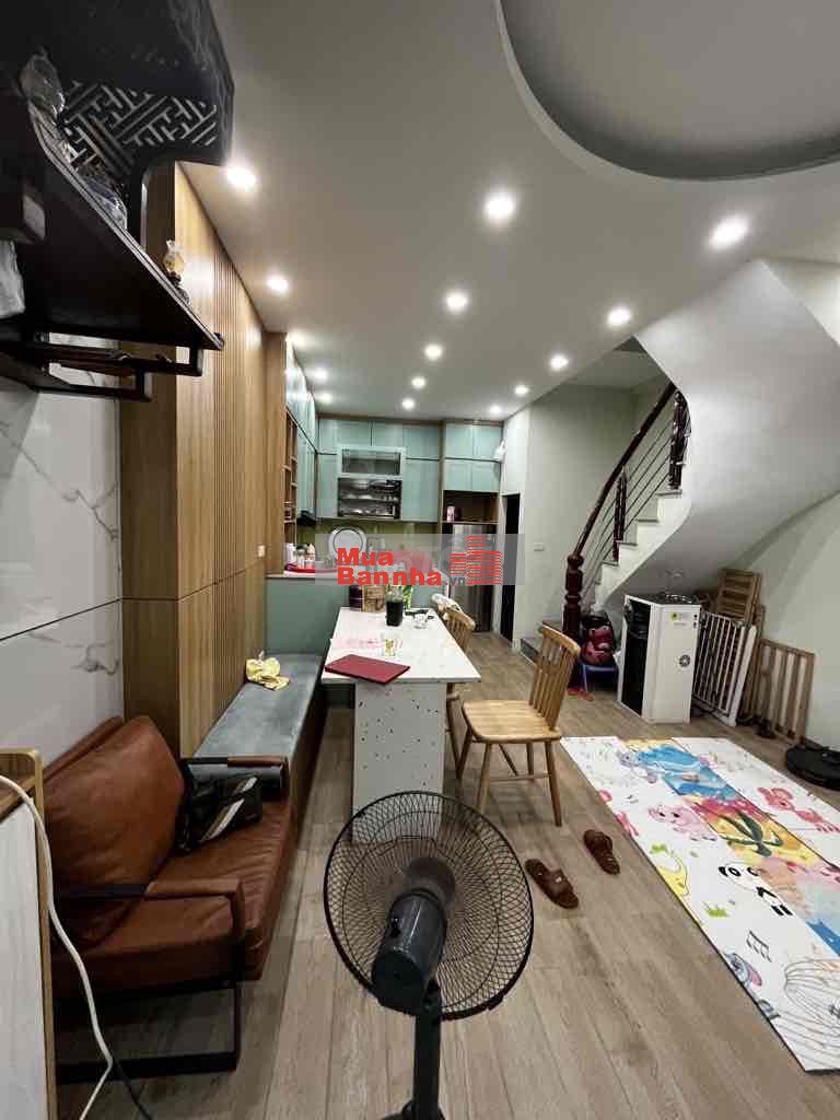 Nhà riêng gần bến xe Yên Nghĩa,ngõ ô tô,10m ô tô tránh chỉ hơn 5 tỷ