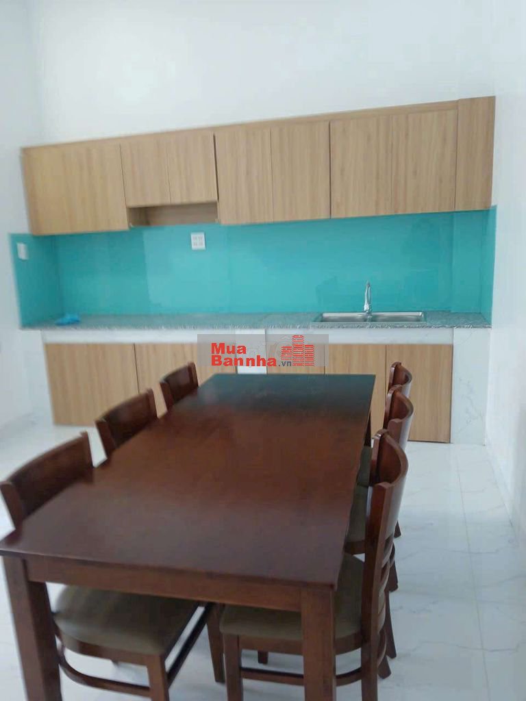 nhà + nội thất.Chỉ cần đưa trước 150tr. Dọn vào ở ngay.