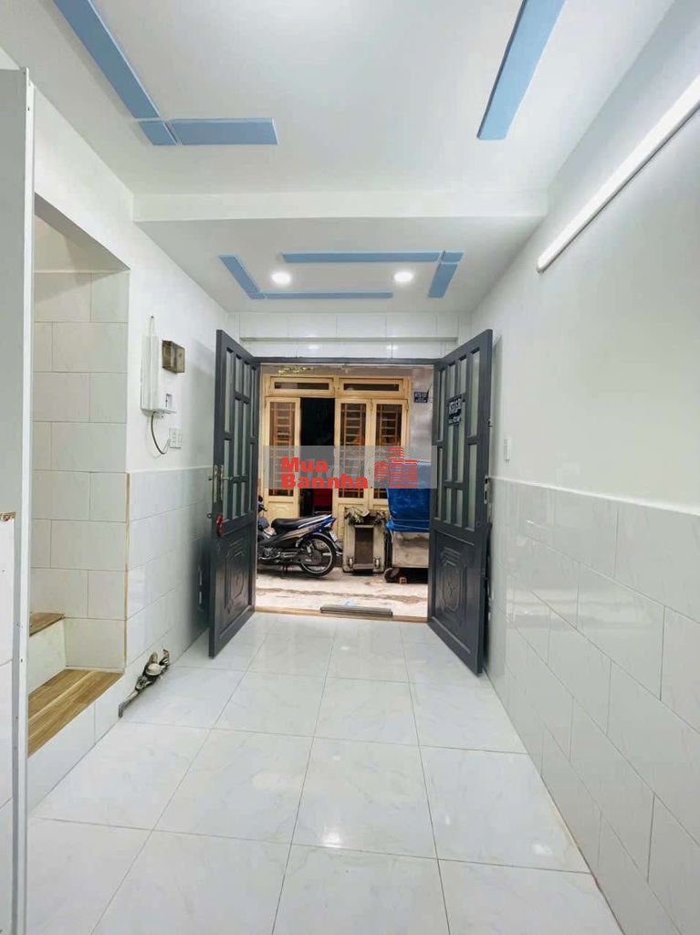 Bán nhà hẻm 1 sẹc Trần Hưng Đạo Q5, hẻm thông, ngay trung tâm...