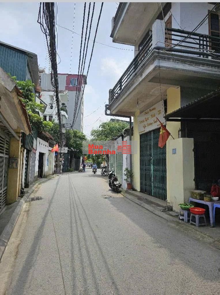 NHÀ GIA QUẤT, 50m, NGÕ THÔNG, KINH DOANH