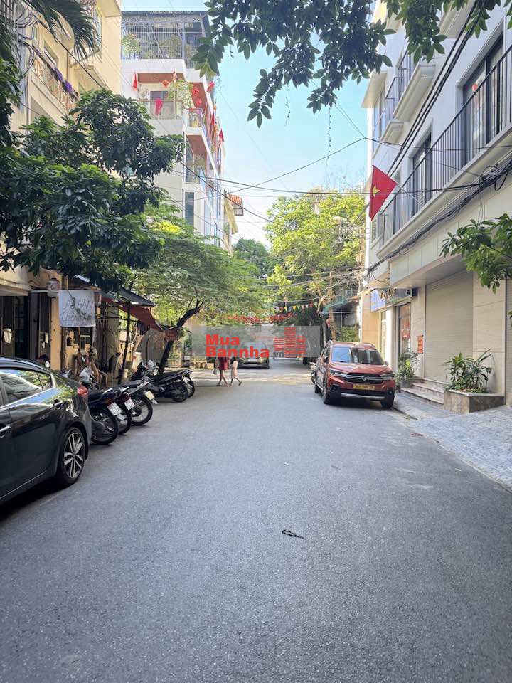 EM HỌ MẶT PHỐ MINH KHAI - 1 BƯỚC RA PHỐ - DÂN XÂY - 60m CHỈ 16,3 TỶ