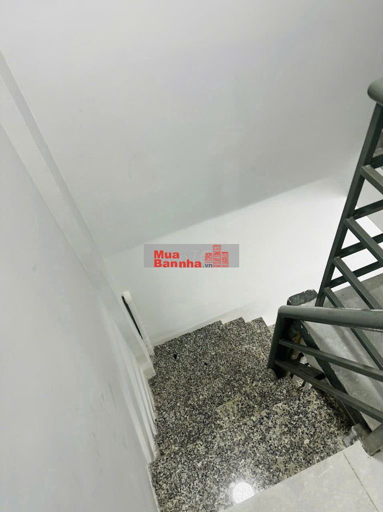 Bán nhà hẻm Ngô Nhân Tịnh, Phường 13 Quận 5, 3.2x6.8m, giá: 2.8 tỷ