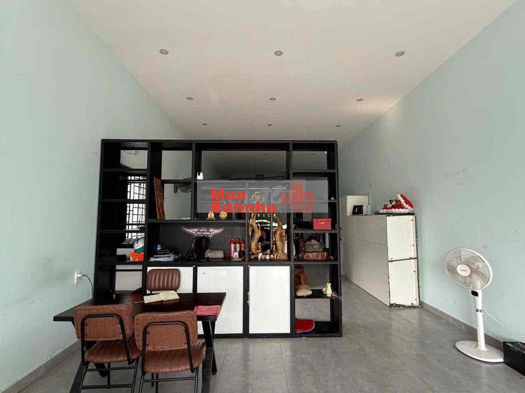 Chính chủ bán nhà cấp 4 mặt tiền đường Diên Hồng