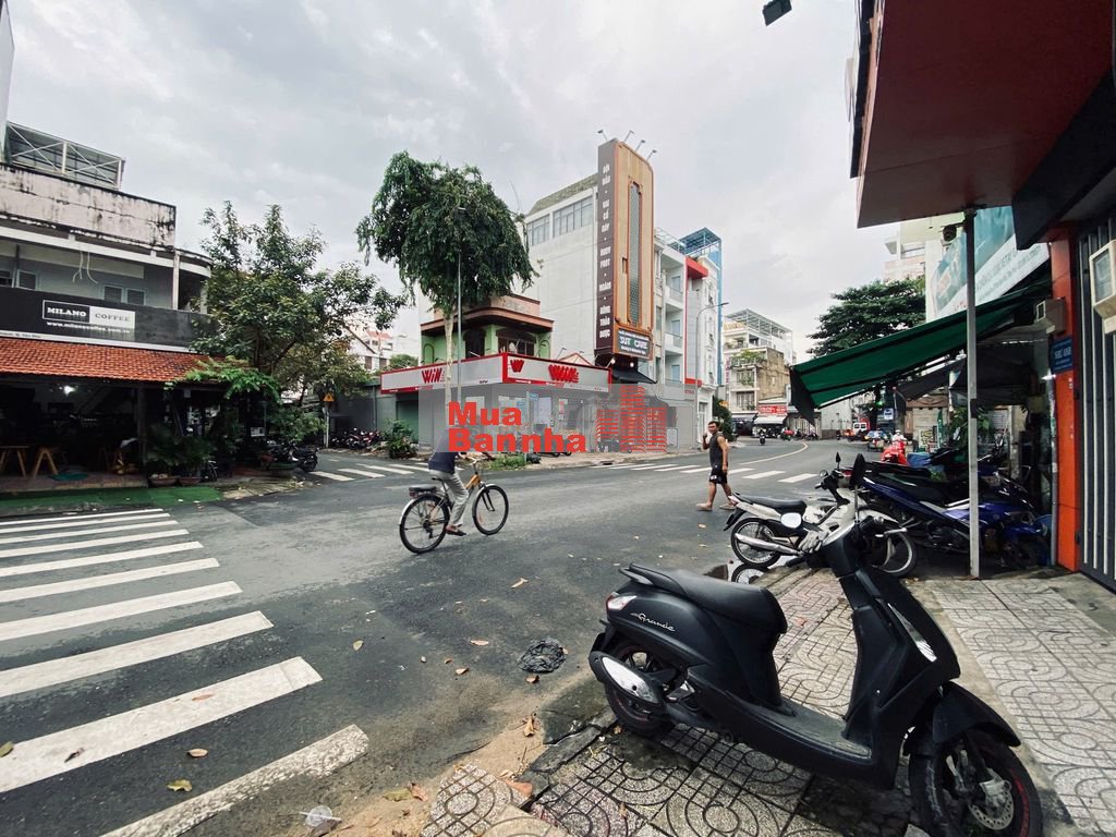 Thanh lý nhà mt Trần Hưng Đạo nở hậu ko giá cực hợp lý