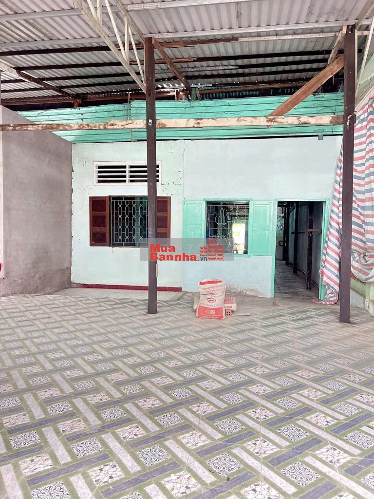 Còn vài căn nhà sổ Hồng riêng ở gần bờ băng mương chuối cần bán