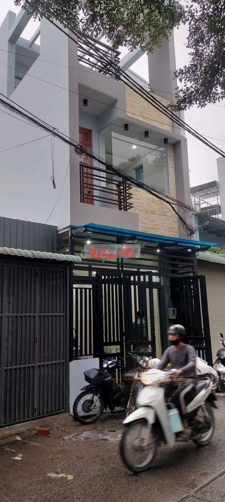 Nhà bán Mt đường thuận tiện vừa ở vừa kinh doanh mua bán đc tốt