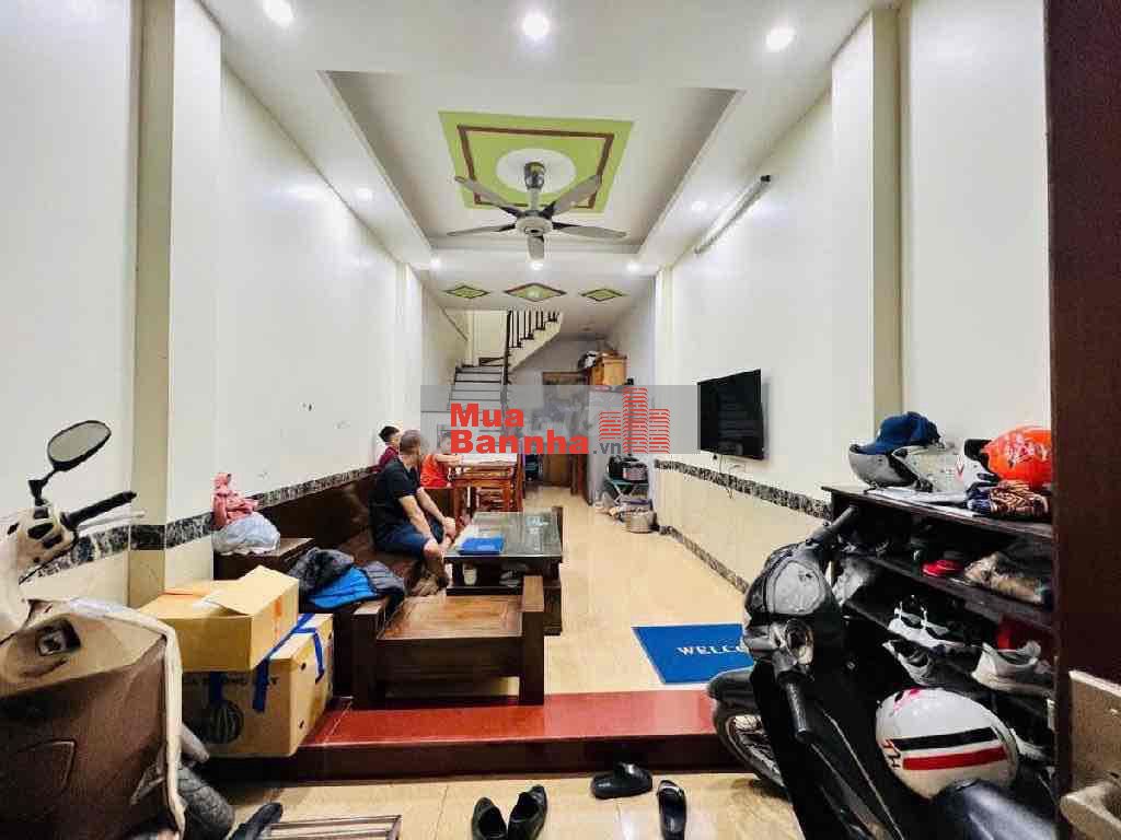 30M RA LÊ QUANG ĐẠO-OTO CÁCH 2 NHÀ - NHÀ DÂN - SẴN Ở