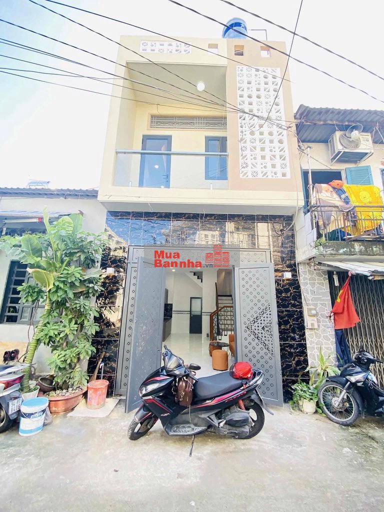 NHÀ MỚI ĐÚC 3 LẦU HẺM XE HƠI. GIÁP TÂN PHÚ