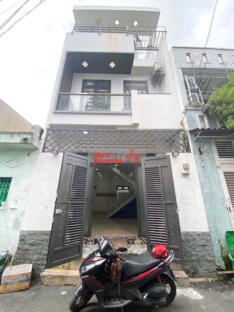 NHÀ ĐẸP ĐÚC 3 LẦU ĐƯỜNG NHỰA XE HƠI