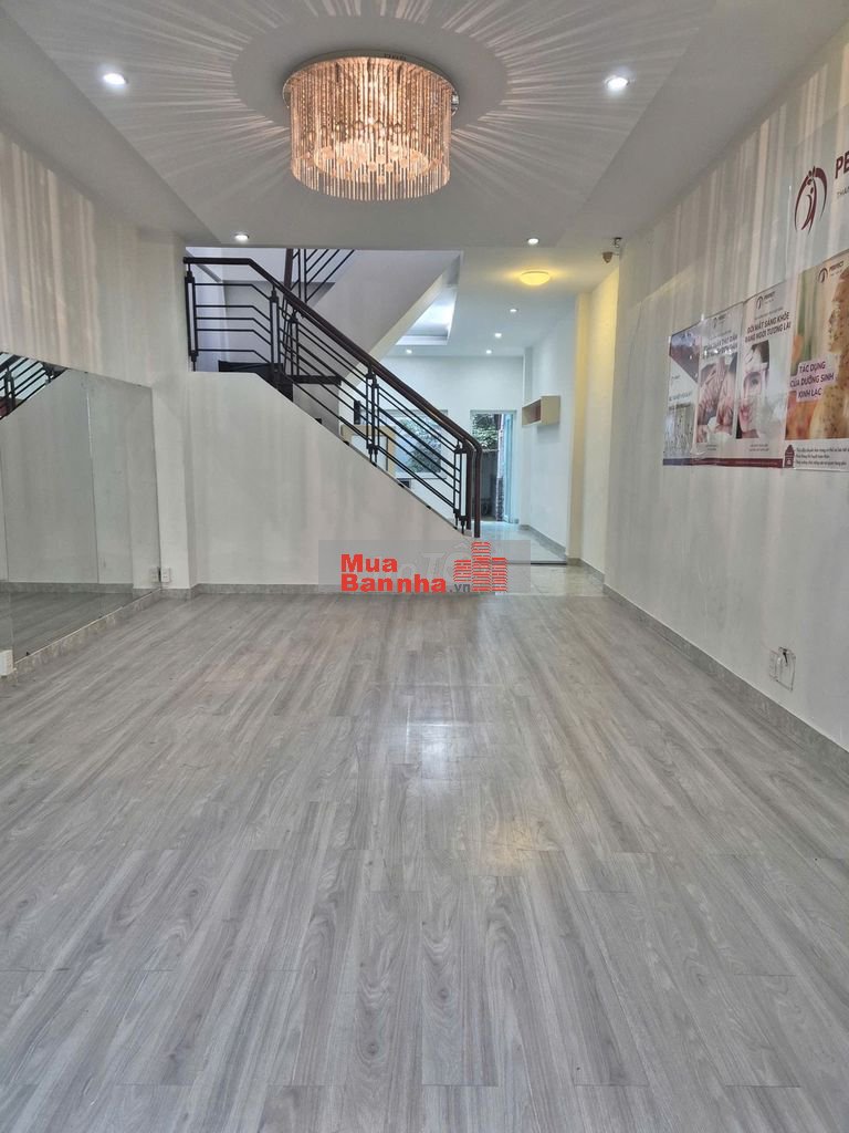 Nhà 2 tầng 4.4x28m, 127m2 Lê Văn Huân, Nhất Chi Mai, P13, cạnh Etown