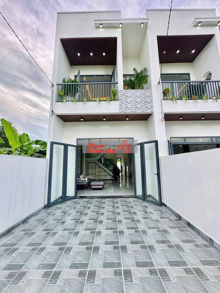 Sock. Căn nhà 2 lầu 95m2 cách Nhà Văn Hóa P.Bửu Long chỉ 5 phút đi xe