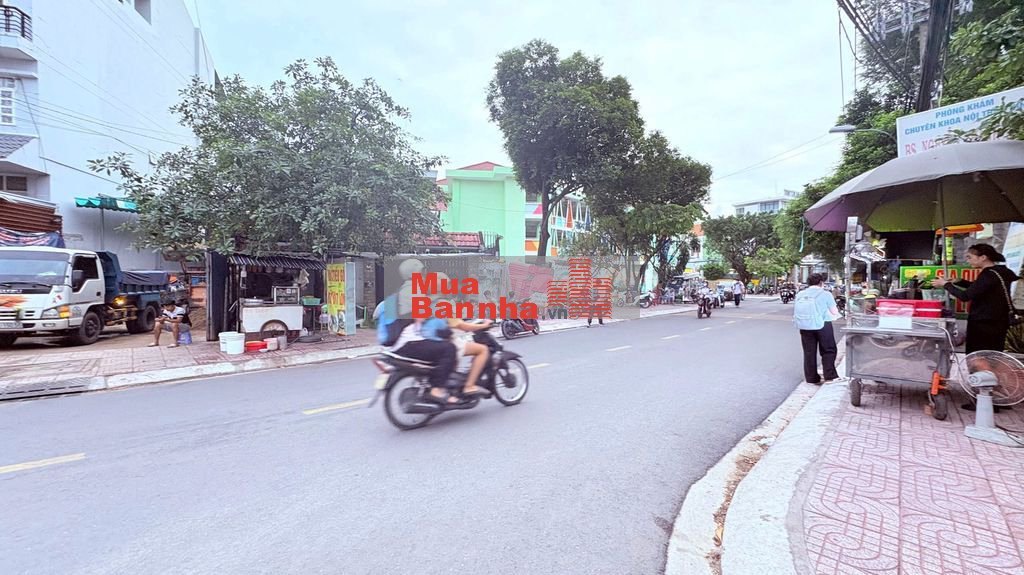 HÀNG HIẾM !!!  NHÀ GÓC 2 MẶT TIỀN KINH DOANH - GẦN HOÀNG DIỆU 2 - 52m2