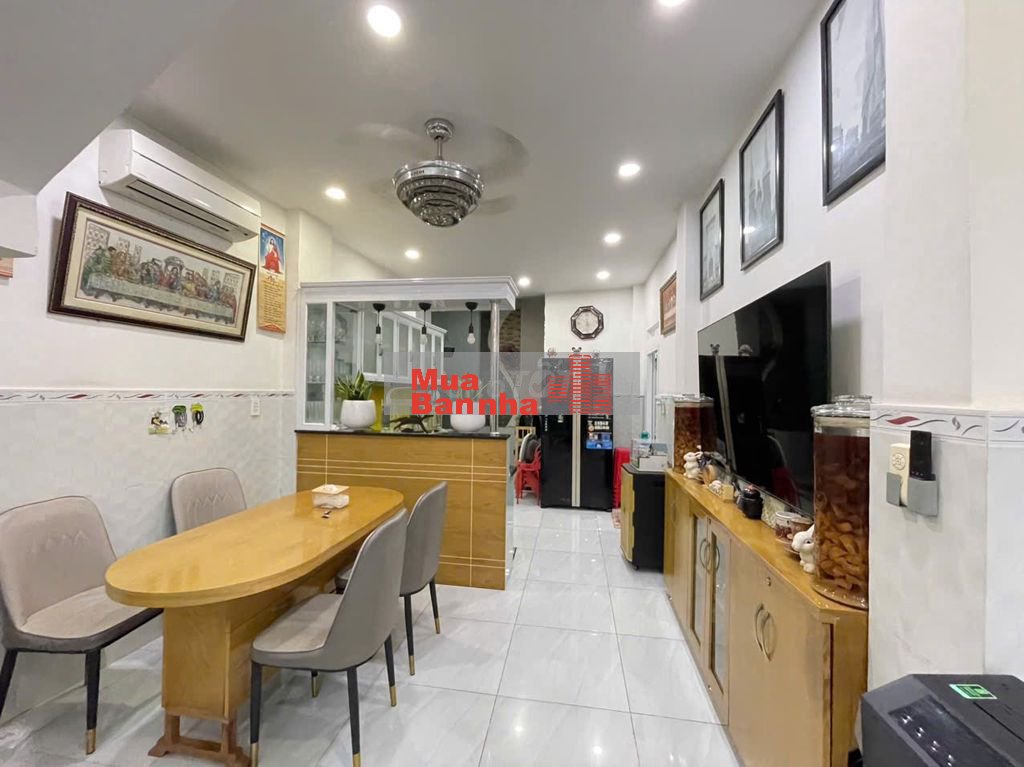 Chỉ 8.5 tỷ TL, nhà 3 tầng mới đẹp, HXH Nguyễn Đình Khơi, 55m2, P4