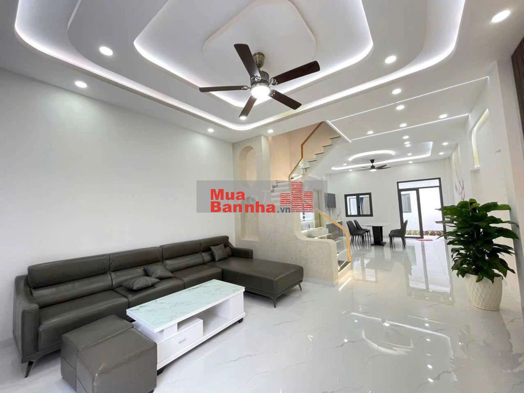 Nhà 1 trệt 2 lầu thị trấn Long Thành - sổ riêng