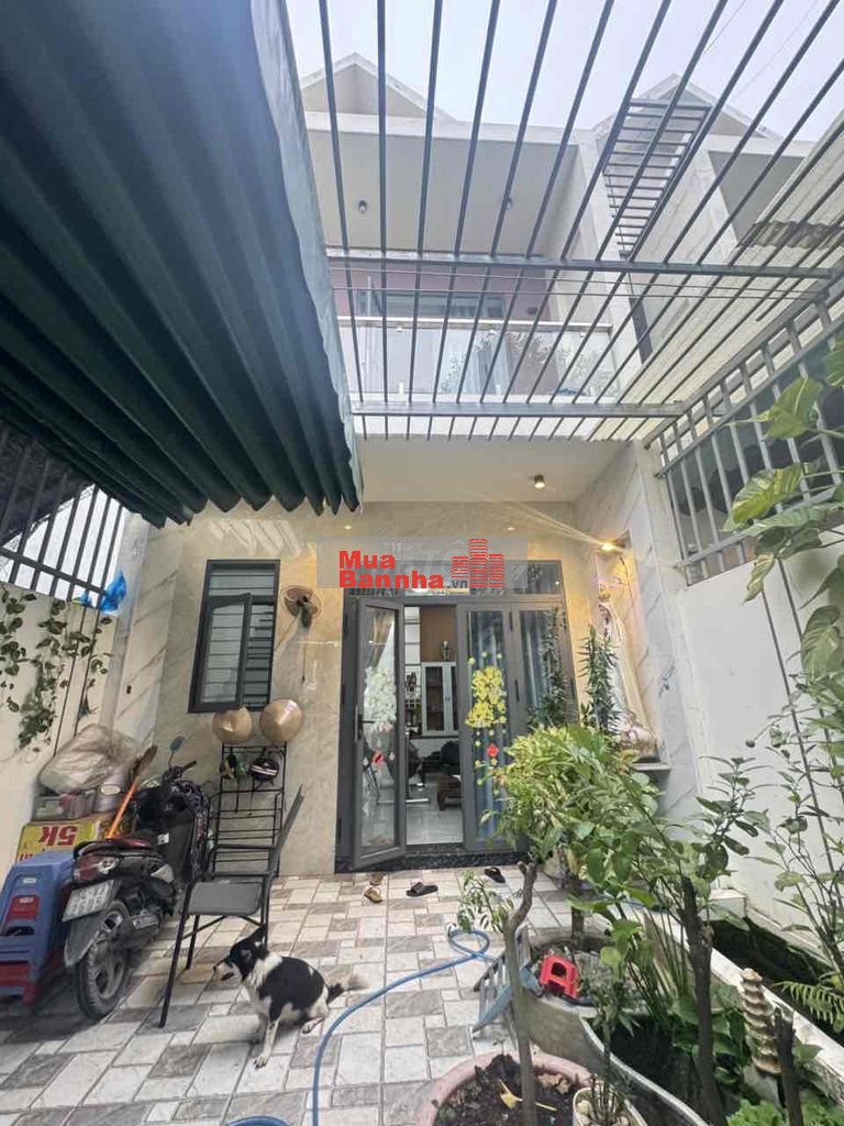 NHÀ LẦU THỔ CƯ 3 PHÒNG NGỦ, ĐƯỜNG 8m, SẴN NỘI THẤT CHỈ SÁCH VALI VÀO Ở