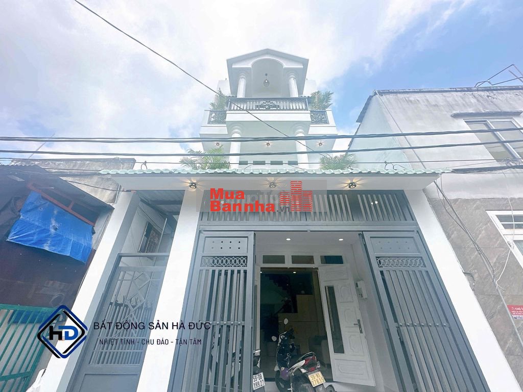 Nhà trệt 3 lầu 5x20 hêm 6m thông gần chợ Trần Thị Cờ