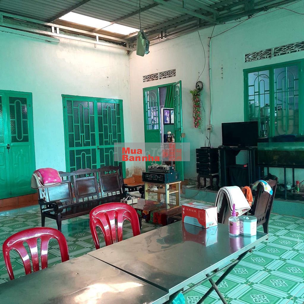 Do lớn tuổi cần bán căn nhà vườn và mảnh đất kế bên