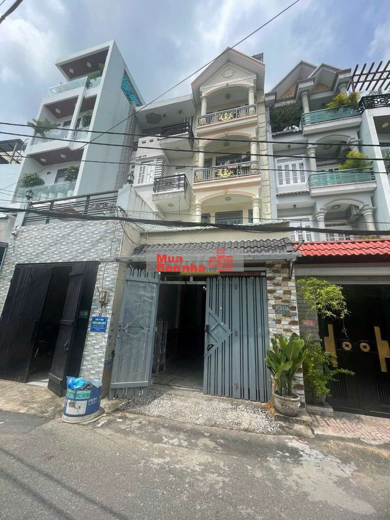 Căn hộ dịch vụ Mặt tiền 4x20m hẻm 973 Nguyễn Ảnh Thủ Tân chánh hiệp