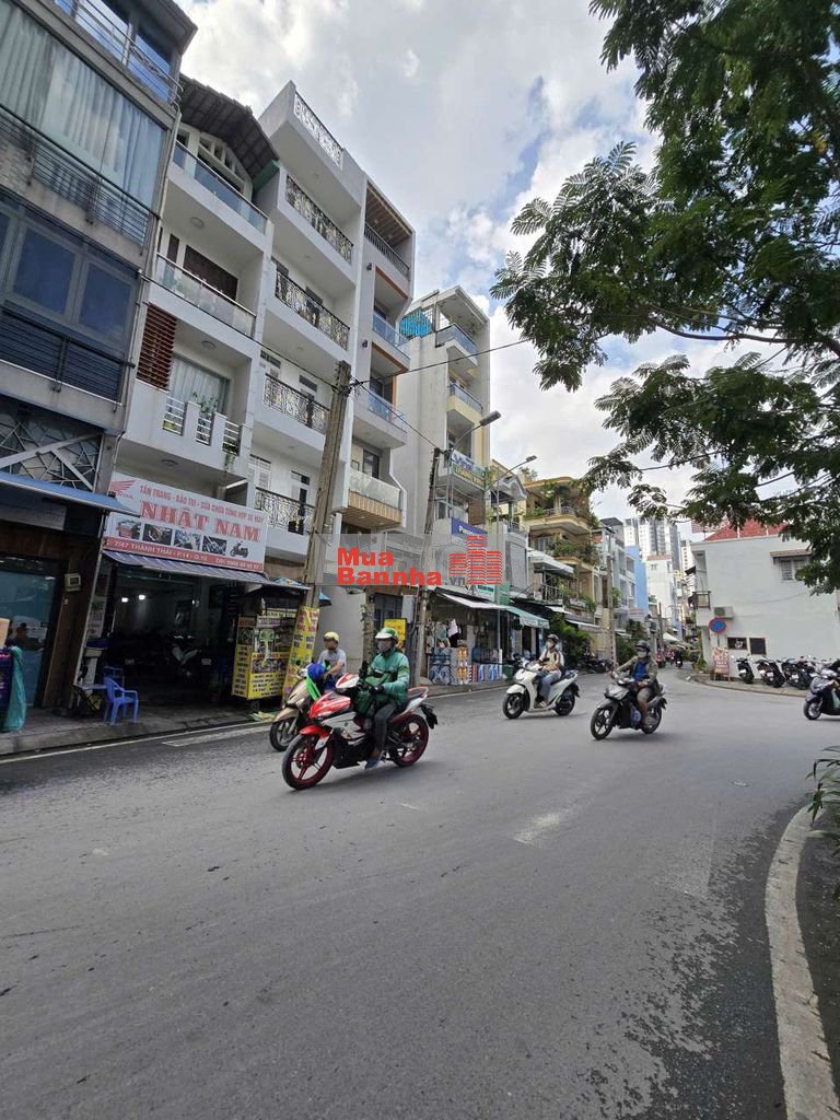 Nhà mặt tiền 4 tầng đường Cư Xá Đồng Tiến Nguyễn Tri Phương p14 q10