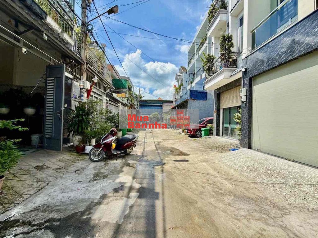 bán nhà hẻm xe hơi thạnh lộc q12