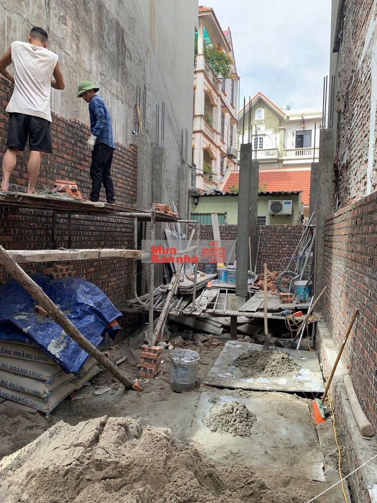 BÁN NHÀ ĐÔNG NGẠC – KINH DOANH – Ô TÔ TRÁNH  THANG  MÁY 31m x 8.95 tỷ.