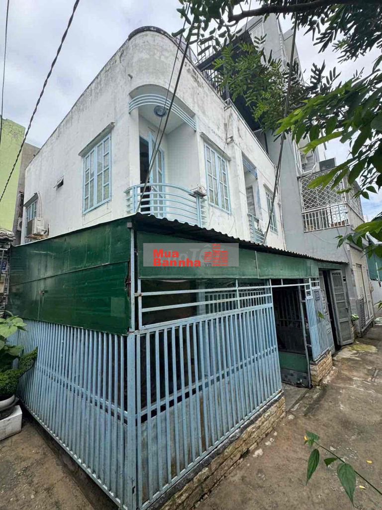 Bán nhà mặt tiền hẻm 1027 huỳnh tấn phát quận 7