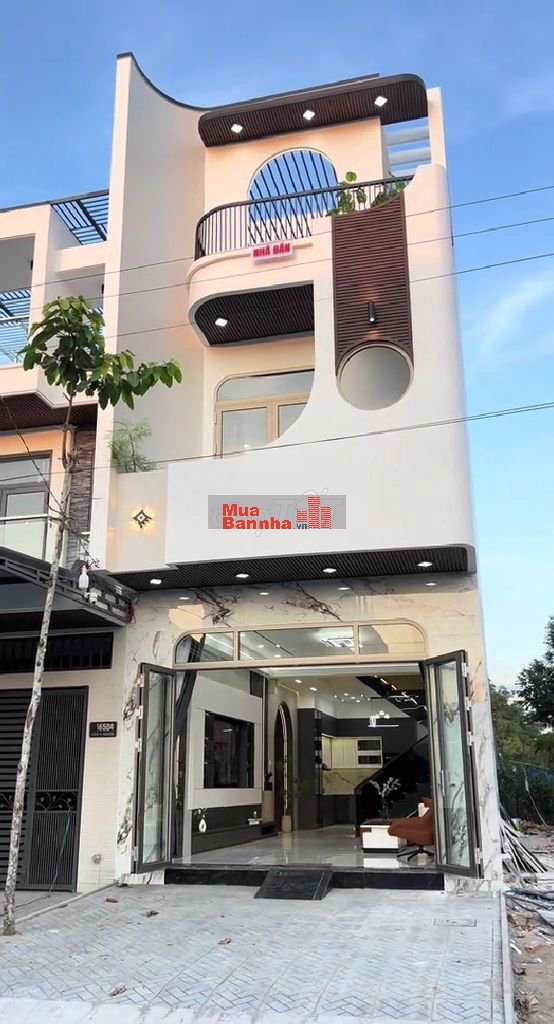 📢 BÁN NHÀ NHÀ 1 TRỆT 2 LẦU - SHR - Gần chợ, Gần Trường Học