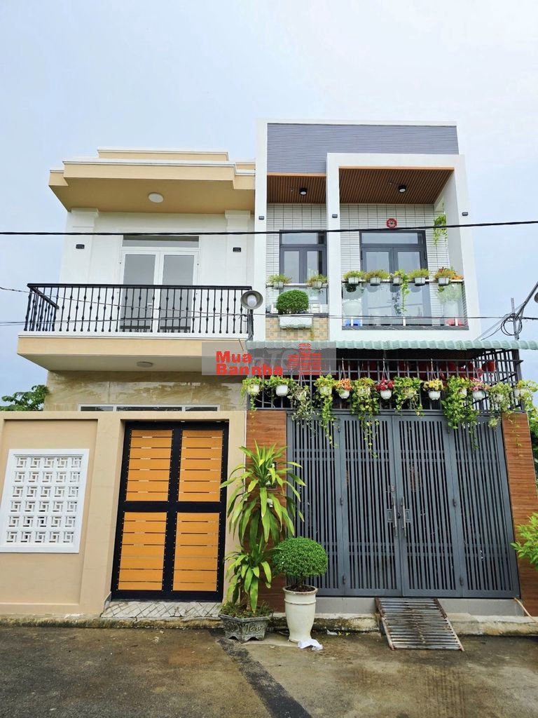 NHÀ ĐẸP 67M2, 2 TẦNG, HOÀN CÔNG, ĐƯỜNG Ô TÔ, GẦN BẾN XE MIỀN ĐÔNG MỚI.