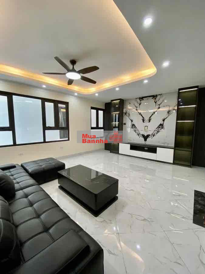 Do chuyển đổi công việc tôi cần bán nhà 5 tầng 28m2 xây mới phố Hào Na