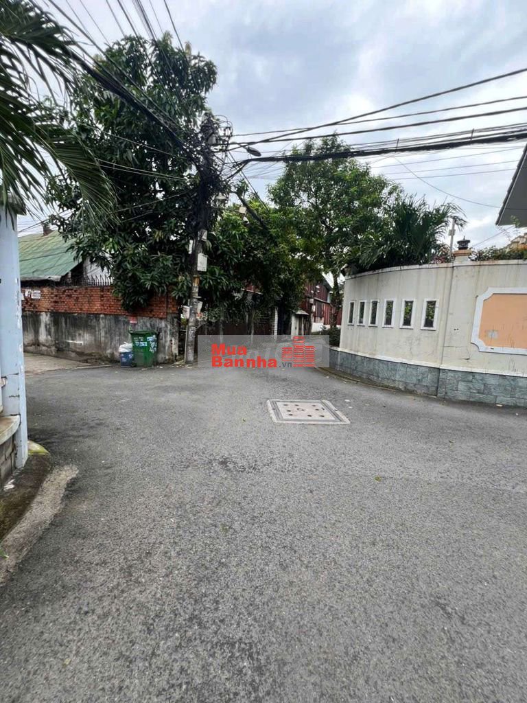 Nhà SHR 12,9m x 25m. 300m2 góc 2MT Hẻm 5m thông 1/ Thới An 04