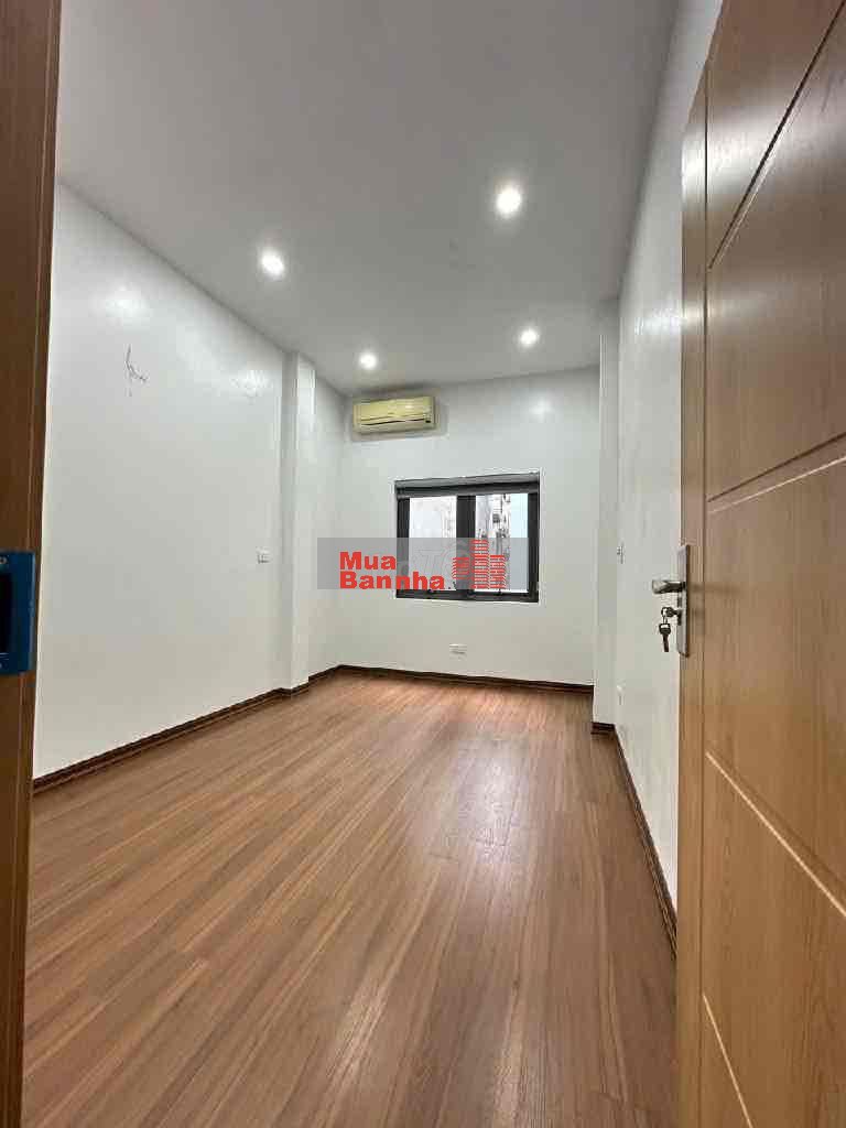 Hàng Hiếm - Ô tô đỗ cửa - Xây mới 5T - Về ở luôn.