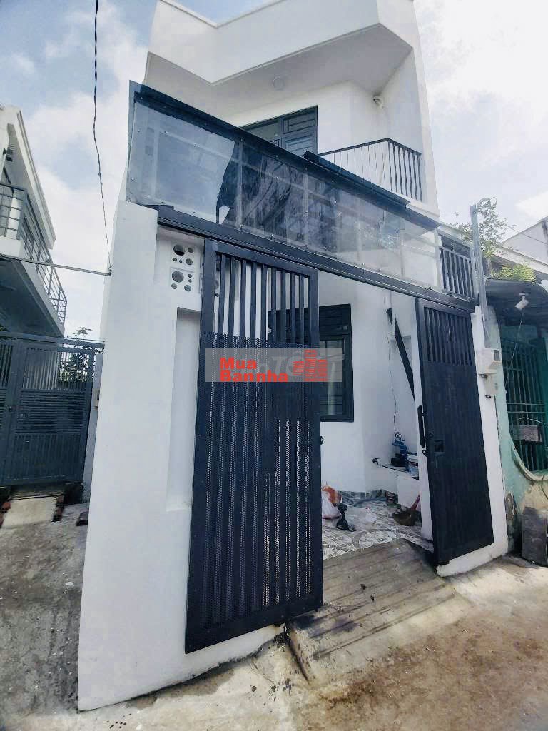 NHÀ PHỐ 60M2, NGANG 6M, 2 TẦNG, GẦN VÒNG XOAY PHÚ HỮU, SỔ HOÀN CÔNG.