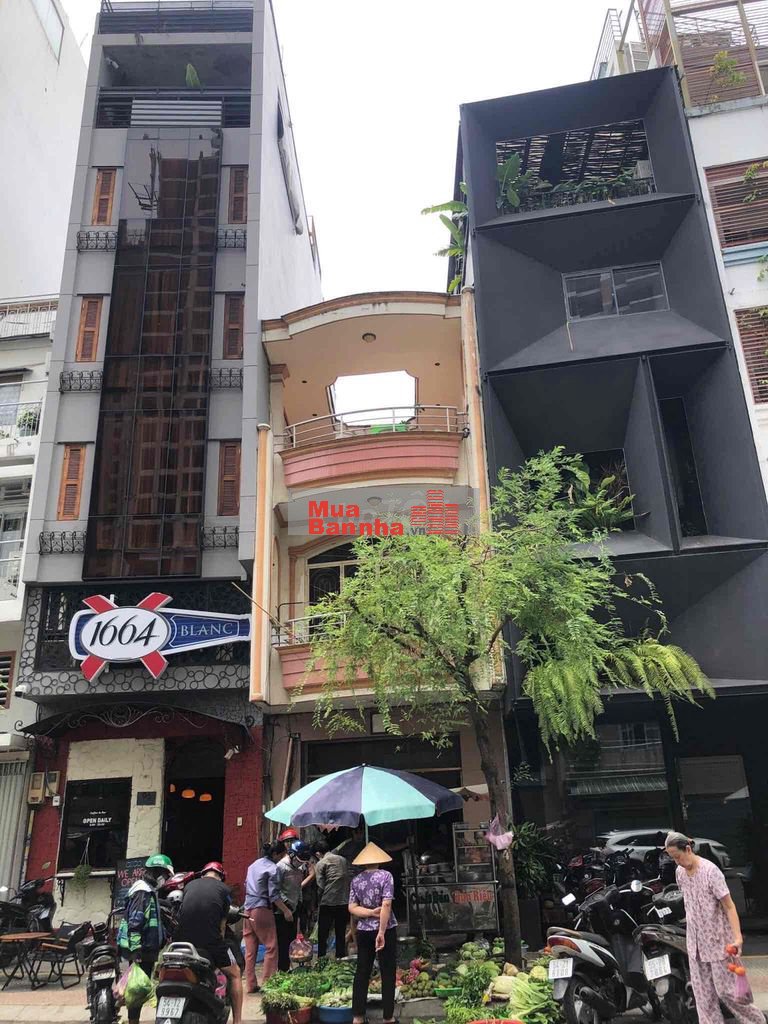 chủ bán nhà Mt Đề Thám Q1 Bùi Viện phố Tây 190m2 giá 33tỷ SHR kd đủ