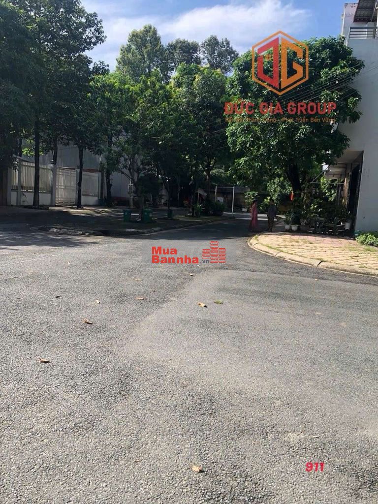 Bán nhà 1T2L góc 2MT trong KDC Đinh Thuận ,P.Tân Hiệp giá 8,9 tỷ