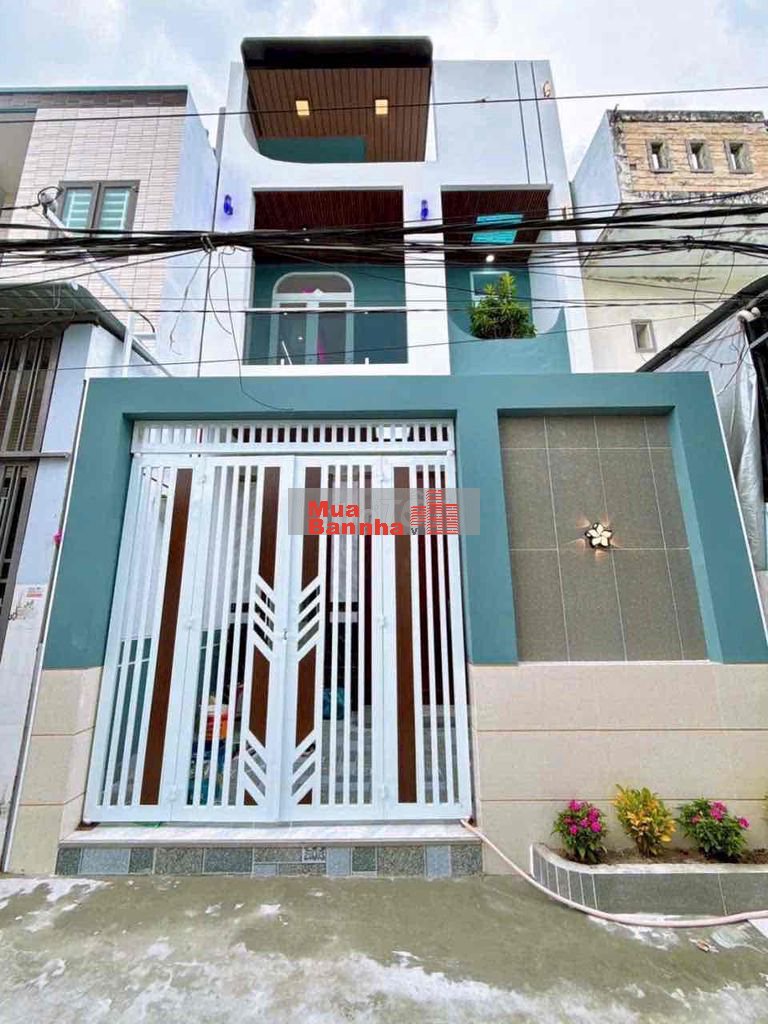 Nhà 2 lầu Hoàn Công KDC 30 mới đẹp sang trọng nội thất gỗ