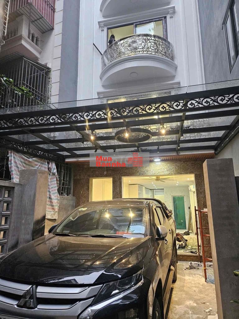 Cực hiếm ô tô ngủ trong nhà Kim Ngưu, phân ô, ngõ nông rộng 62m.