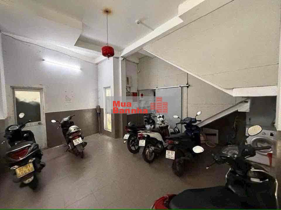 💥CHDV 95m2 - 4 TẦNG BTCT – 12 PHÒNG 12WC- DÒNG TIỀN 50tr/Tháng – NGUYÊ