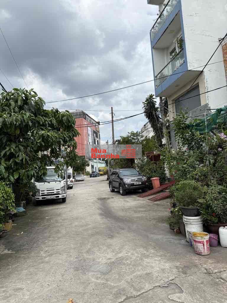 Hẻm xe tải tránh - nhà nát - cơ hội tăng giá cao - 80m2 - 11 tỷ