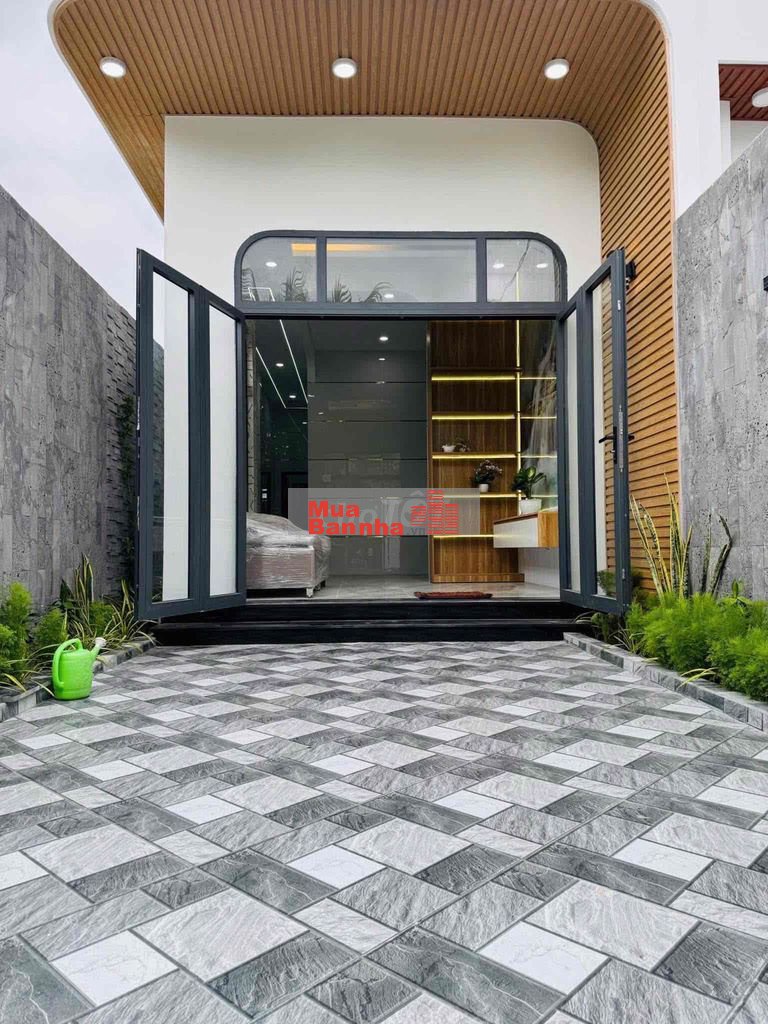 Nhà sát quãng Trường Mỹ Tho