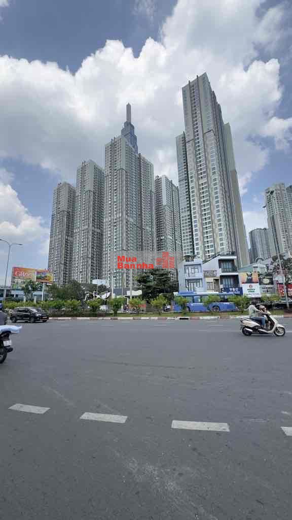 6 tỷ - 76 m2, 2 Tầng, hẻm ô tô, Nguyễn Hữu Cảnh, Gần Landmark 81