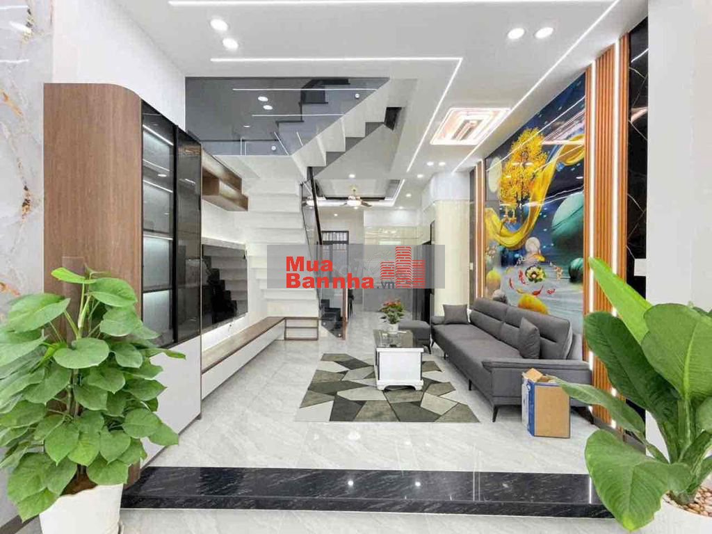 Nhà mới 3 tầng HXH Linh Đông , DT 100m2, SHR, hoàn công giá 6.8tỷ.