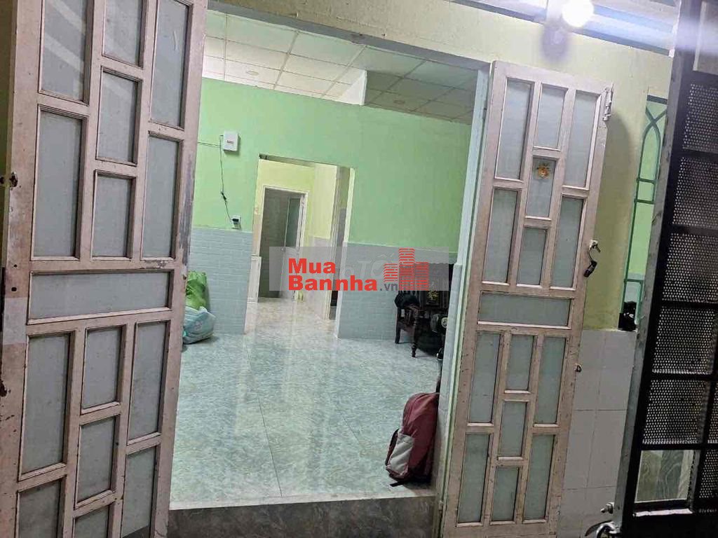 Nhà 2 tầng, 37m2, sổ vuông nở hậu, Full Thổ cư.