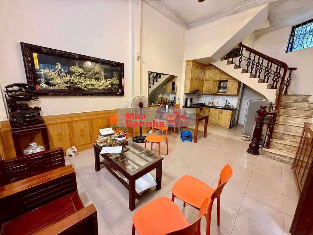 Trung tâm Thanh Xuân, 38m² x 4 tầng, gần Royal City, sổ đỏ vuông đẹp!