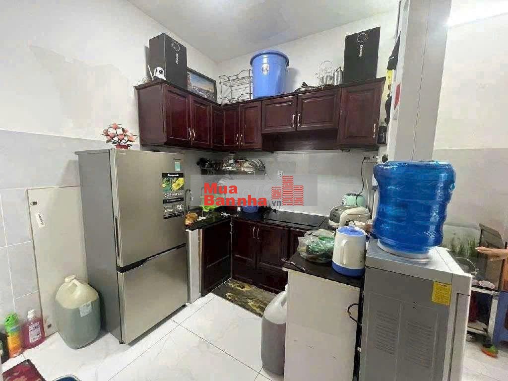 Nhà 2 mặt tiền đường số 8, Linh Đông, giá 3,1 tỷ.