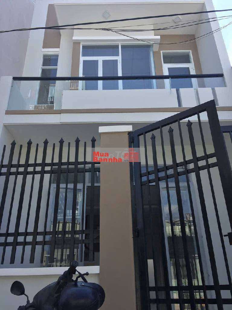 Nhà sát Aeon Tân Phú, DT: 5x16, giá chỉ 6,xx tỷ, hẻm xe hơi