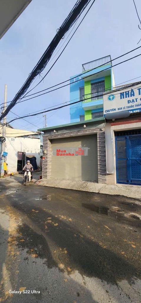 Nhà góc 2 mặt tiền,ngay Trạm Thu Phí thông, tiện buôn bán