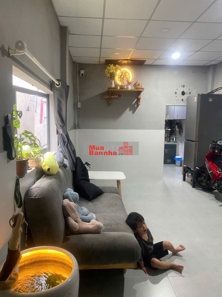 Nhà Thị Trấn Hóc Môn Chỉ 1,55 tỷ SHR DTSD tới 55,4m2. Bán Gấp 7 ngày !